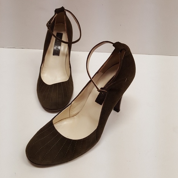 Marc Jacobs Shoes - Marc Jacobs suede heels